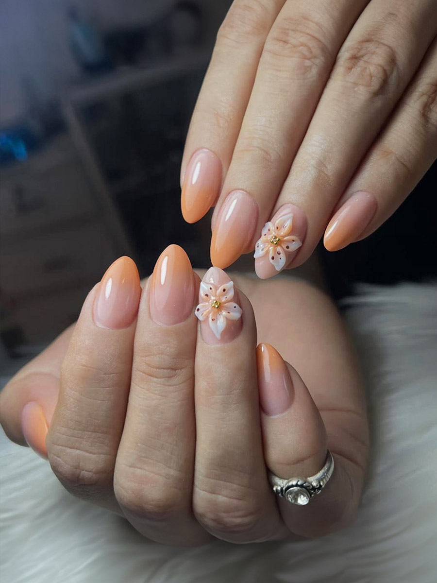Unique Nails Lounge in Longview
