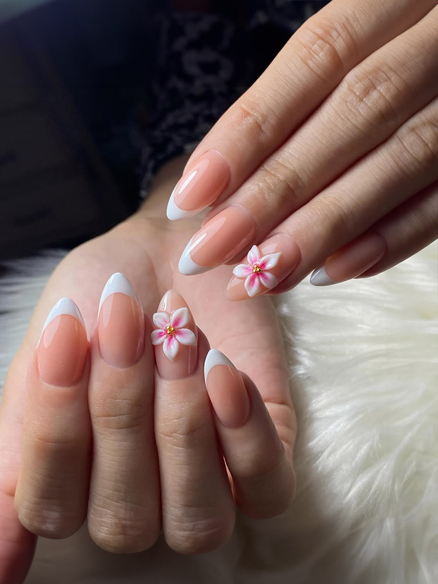 Unique Nails Lounge in Longview