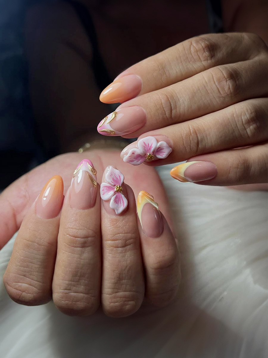 Unique Nails Lounge in Longview